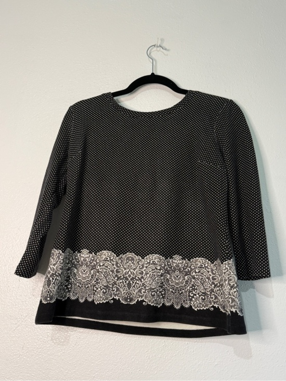 Talbot’s Black Polka Dot Long-Sleeve Top with Lace Border. Sz SP.